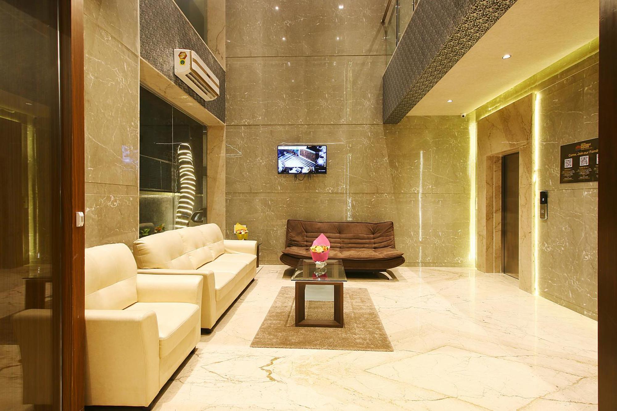 Mumbai House Luxury Apartments Santacruz East, มุมไบ ภายนอก รูปภาพ