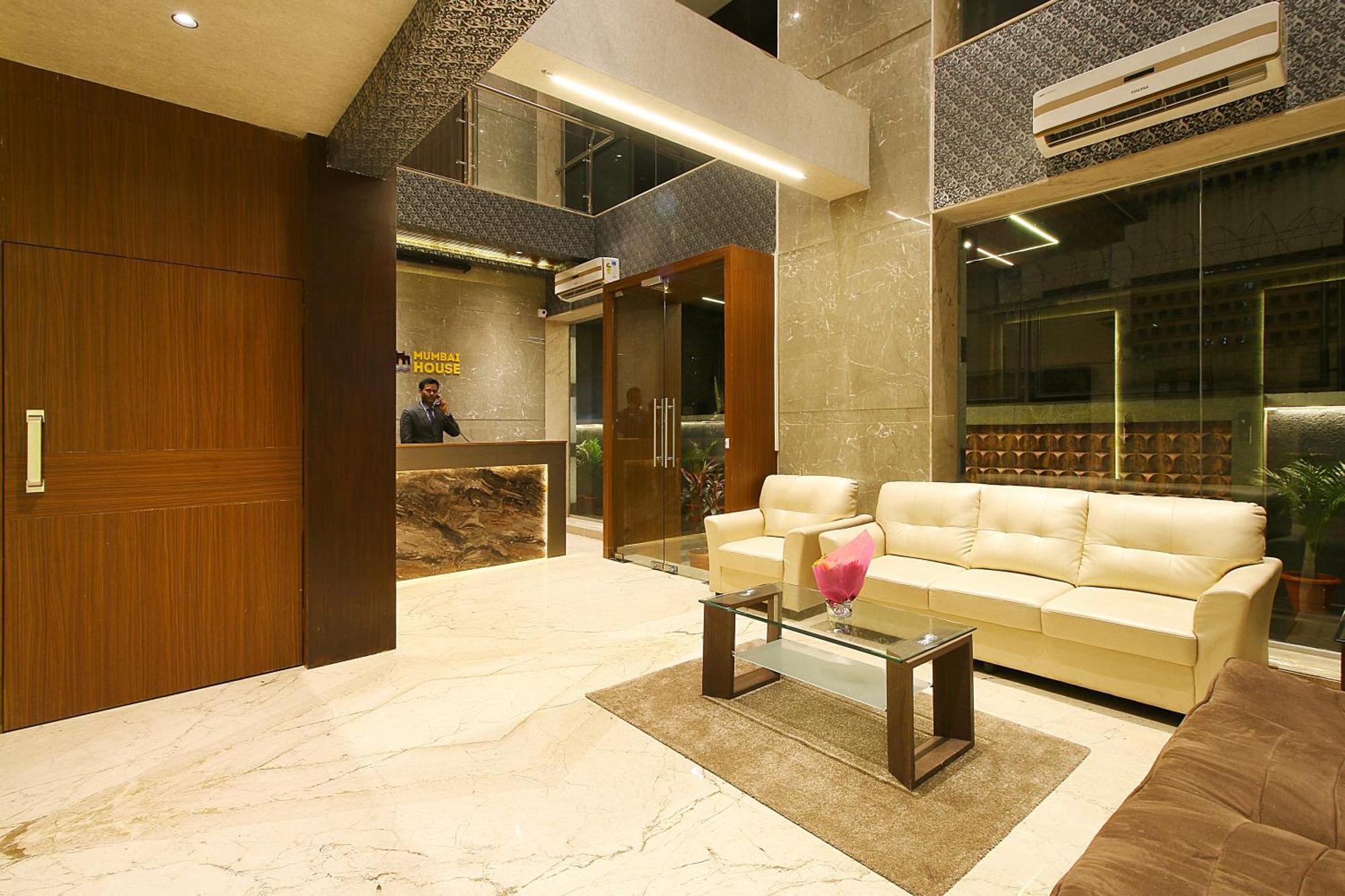 Mumbai House Luxury Apartments Santacruz East, มุมไบ ภายนอก รูปภาพ