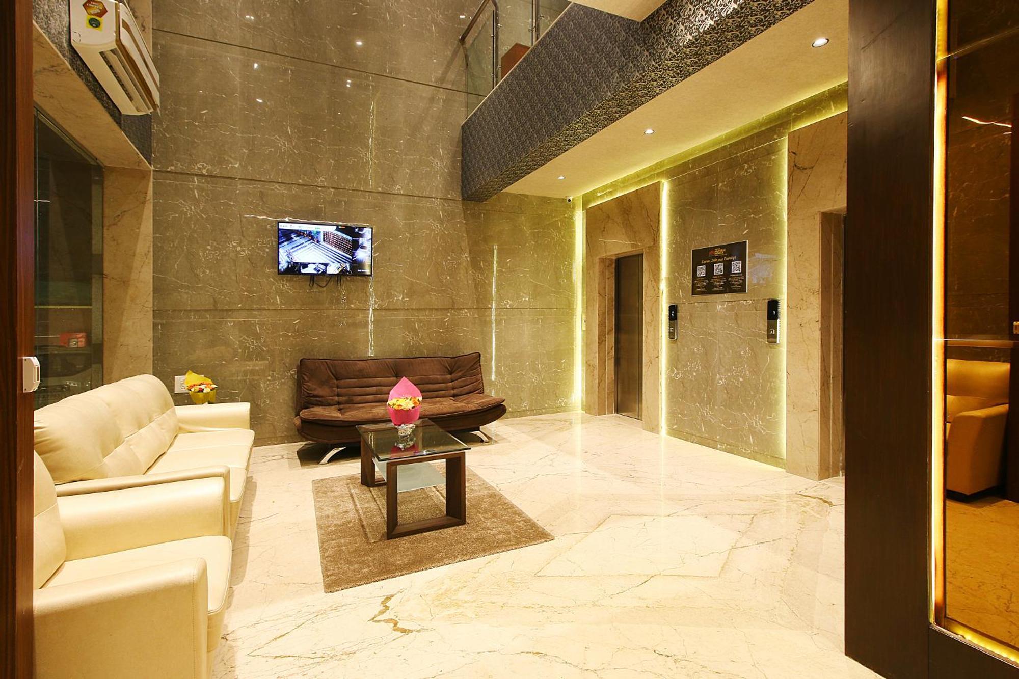Mumbai House Luxury Apartments Santacruz East, มุมไบ ภายนอก รูปภาพ