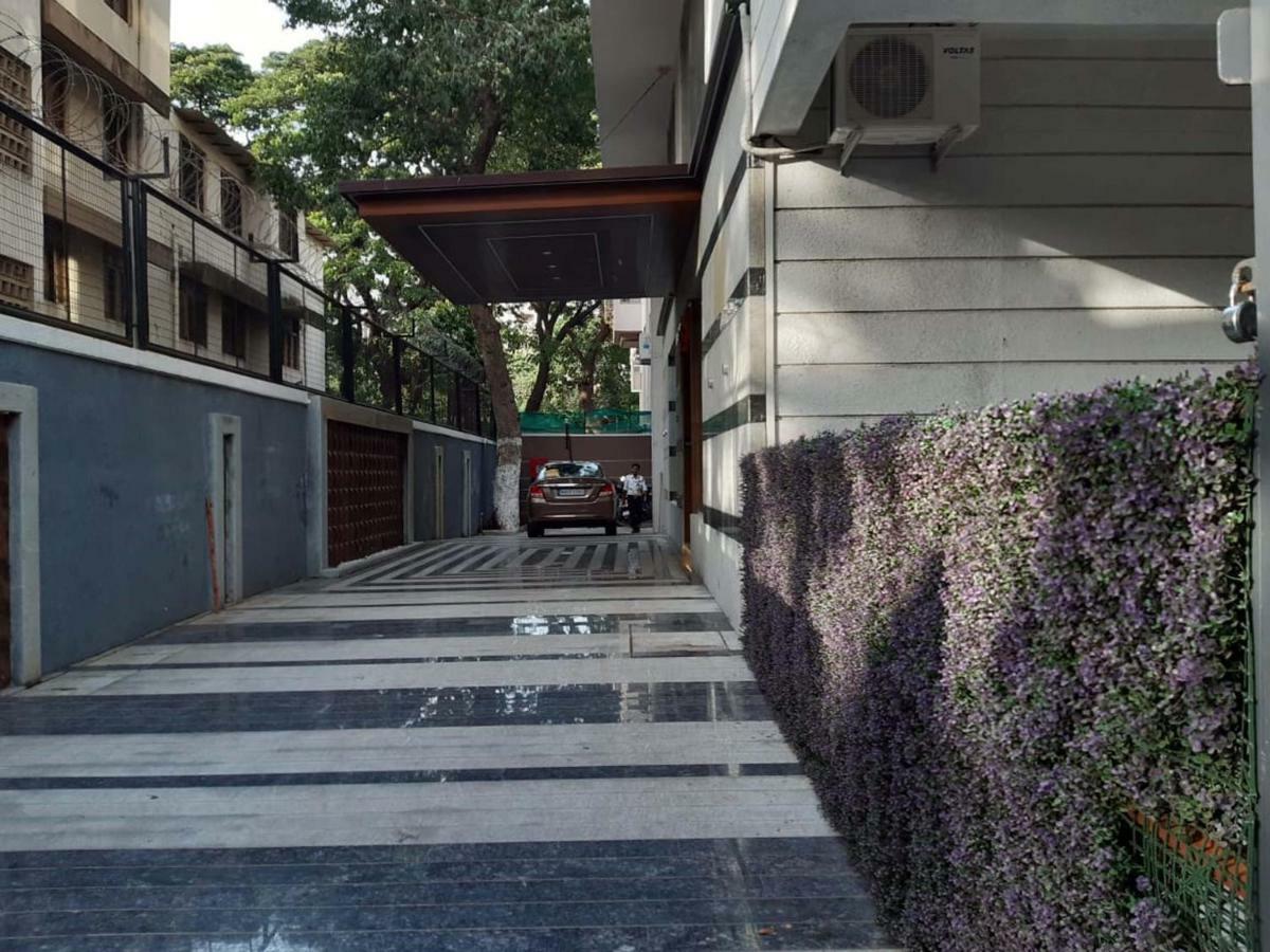 Mumbai House Luxury Apartments Santacruz East, มุมไบ ภายนอก รูปภาพ