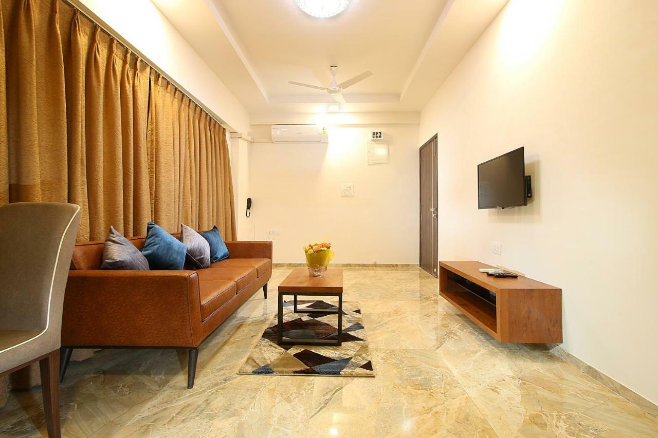Mumbai House Luxury Apartments Santacruz East, มุมไบ ภายนอก รูปภาพ